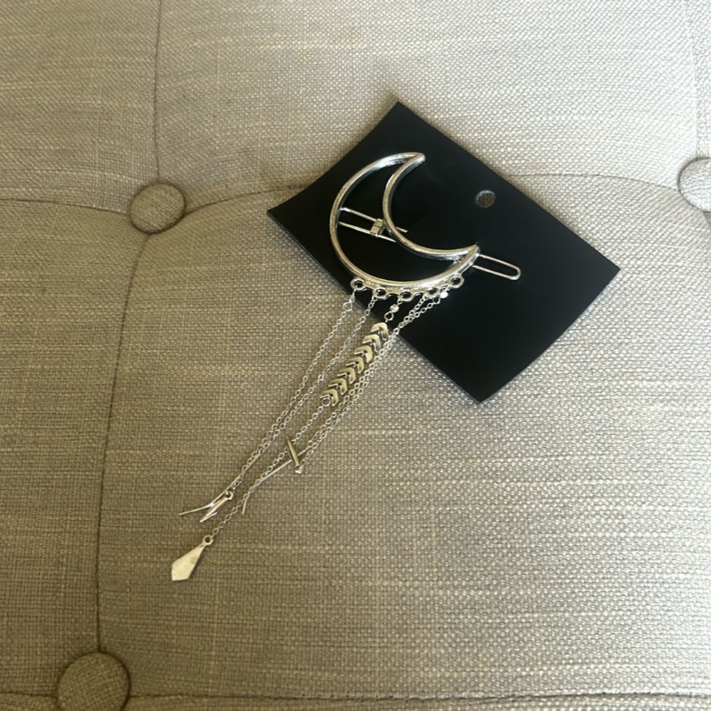 NWT Free People Silver Half Moon Dangly Hair Clip One Size‎